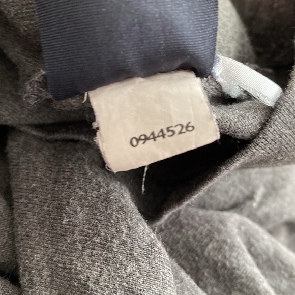 Vintage Tommy Hilfiger Tee - XL Cropped - Picture 5 of 5